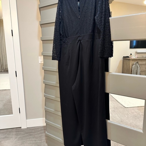 Torrid Black Jumpsuit Lace Sleeves NWT Size 22 - Picture 6 of 9